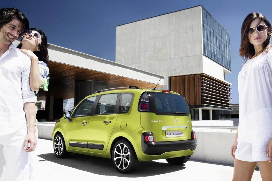  Citroen C3 Picasso 2009 года  (фото 186 из 242)
